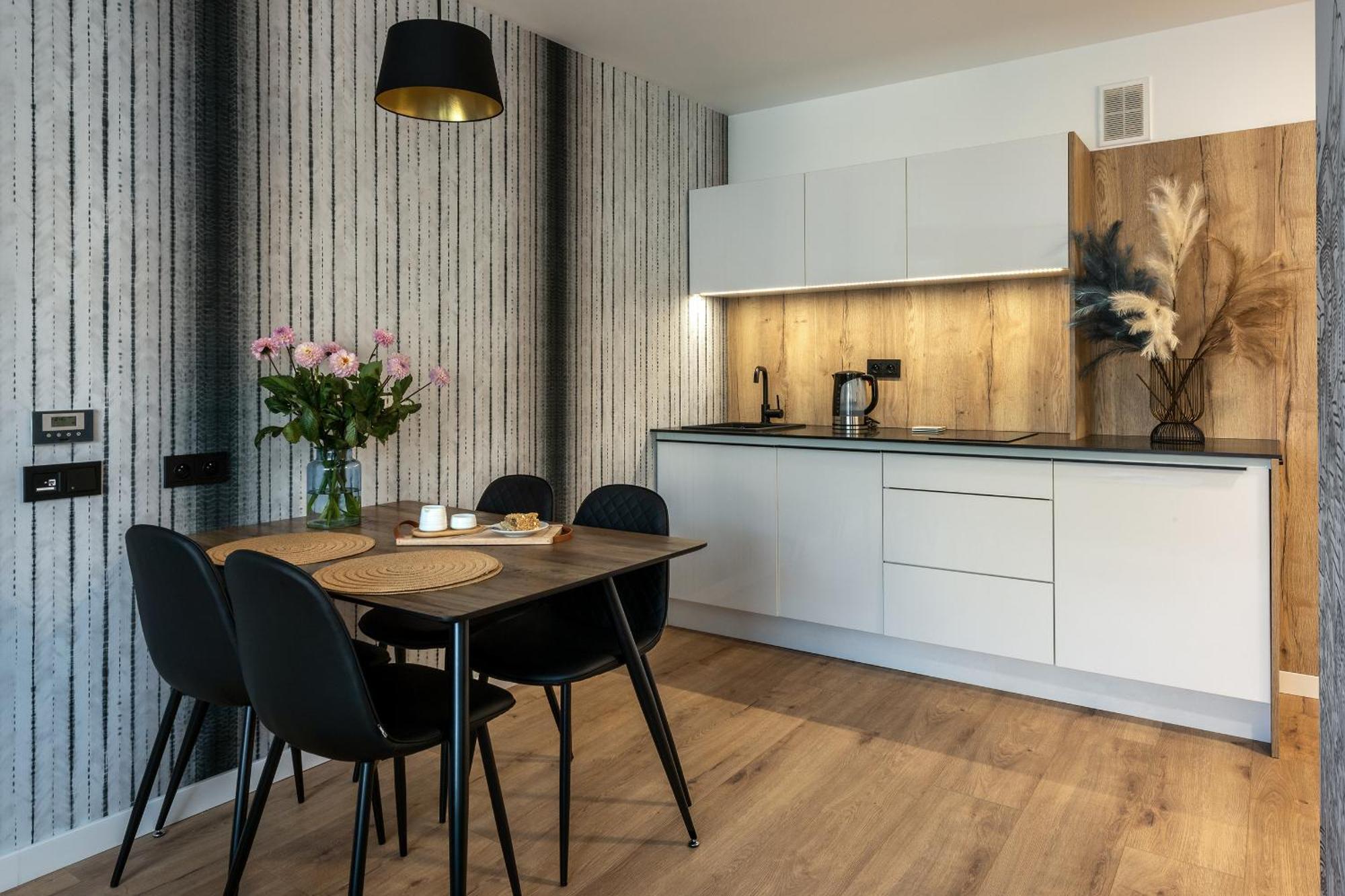 Inpoint Spacious Apartments Near Main Square & Kazimierz District Краків Номер фото