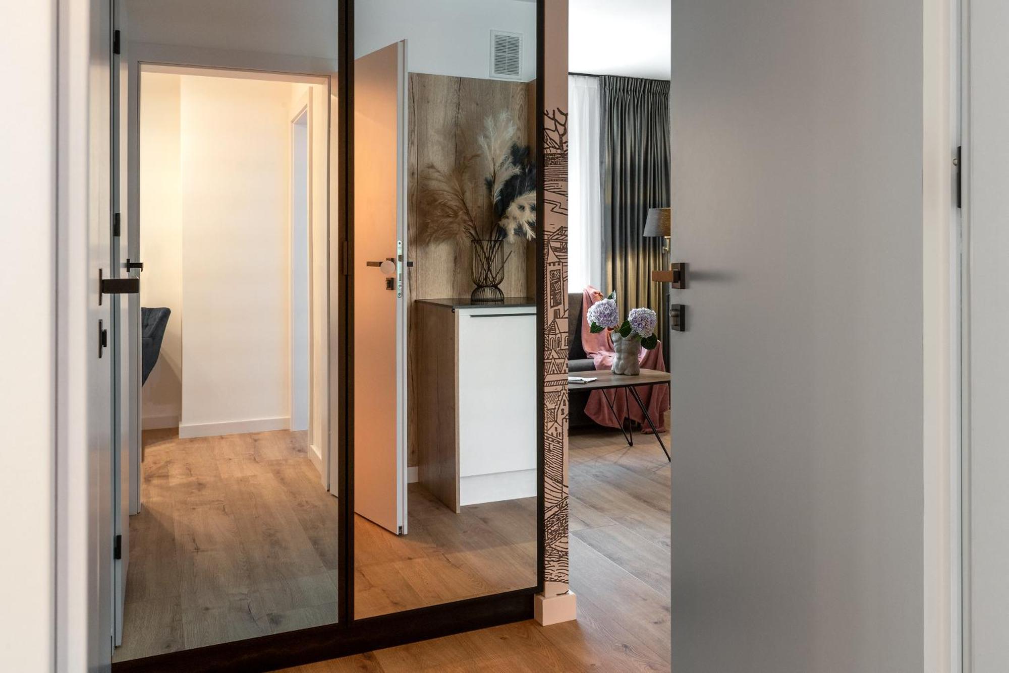Inpoint Spacious Apartments Near Main Square & Kazimierz District Краків Номер фото