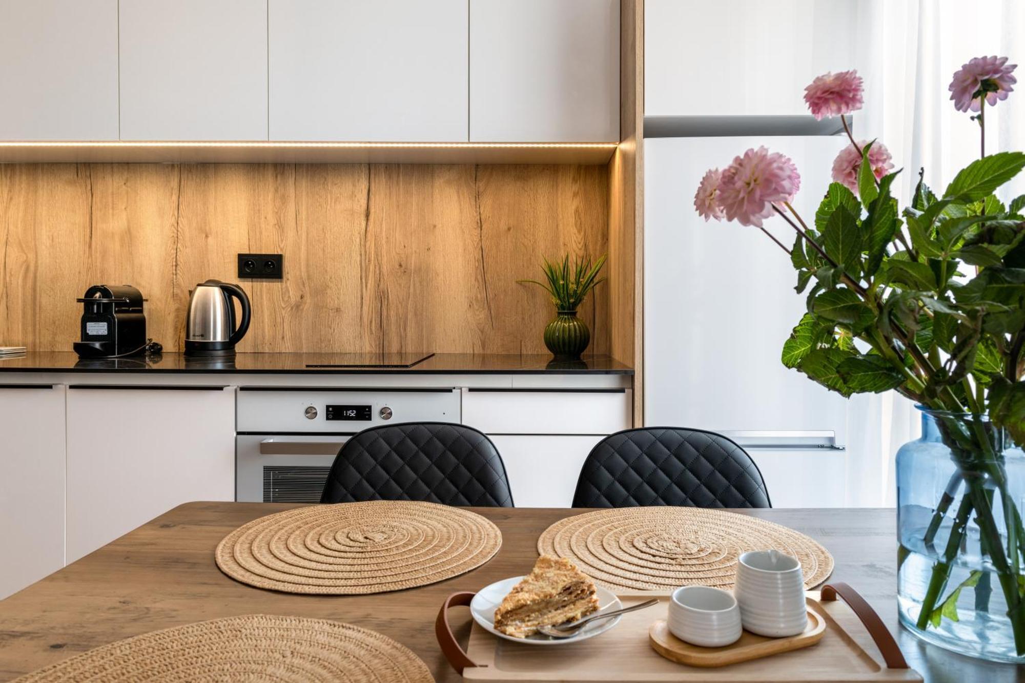 Inpoint Spacious Apartments Near Main Square & Kazimierz District Краків Номер фото