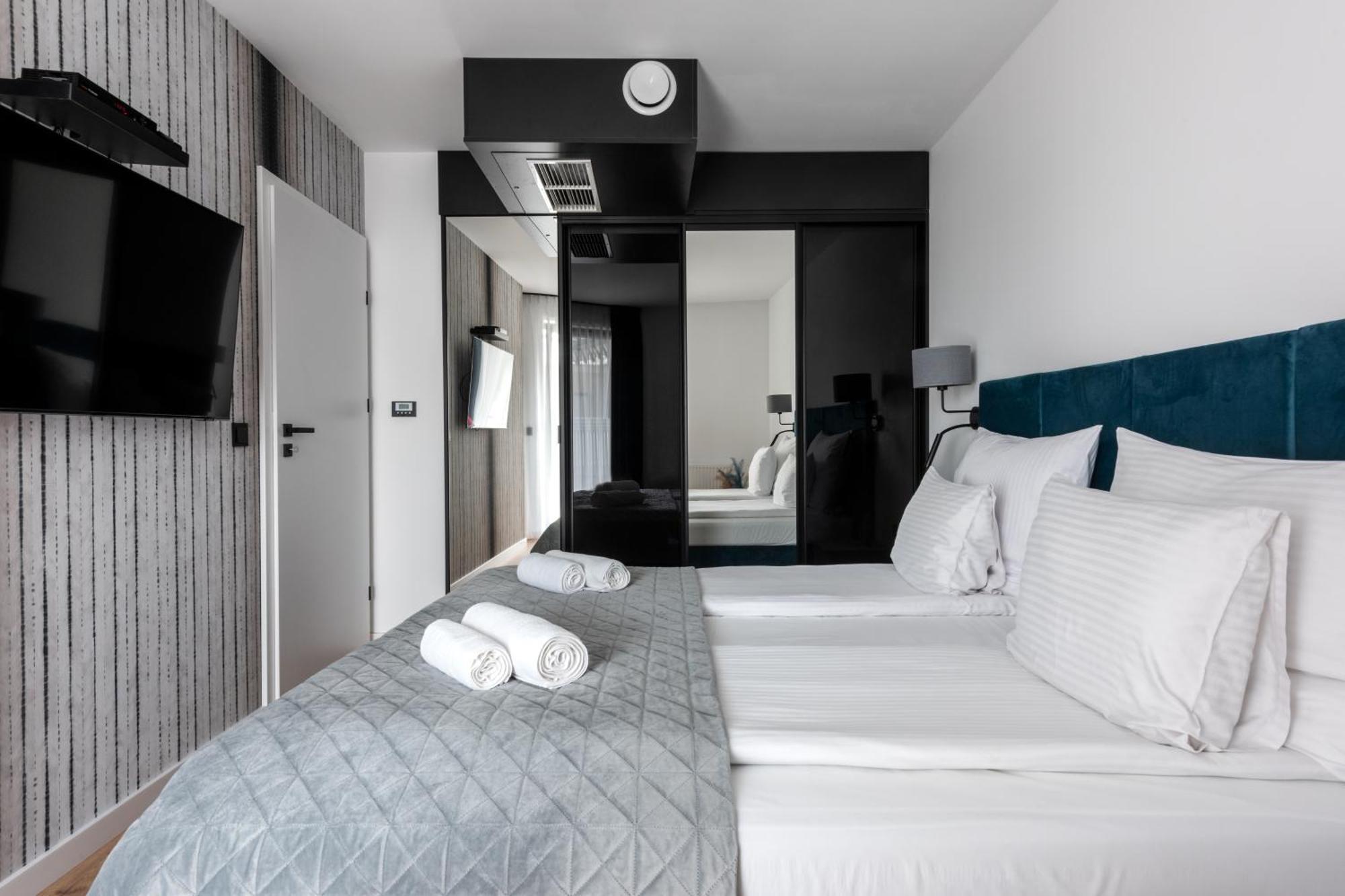 Inpoint Spacious Apartments Near Main Square & Kazimierz District Краків Номер фото