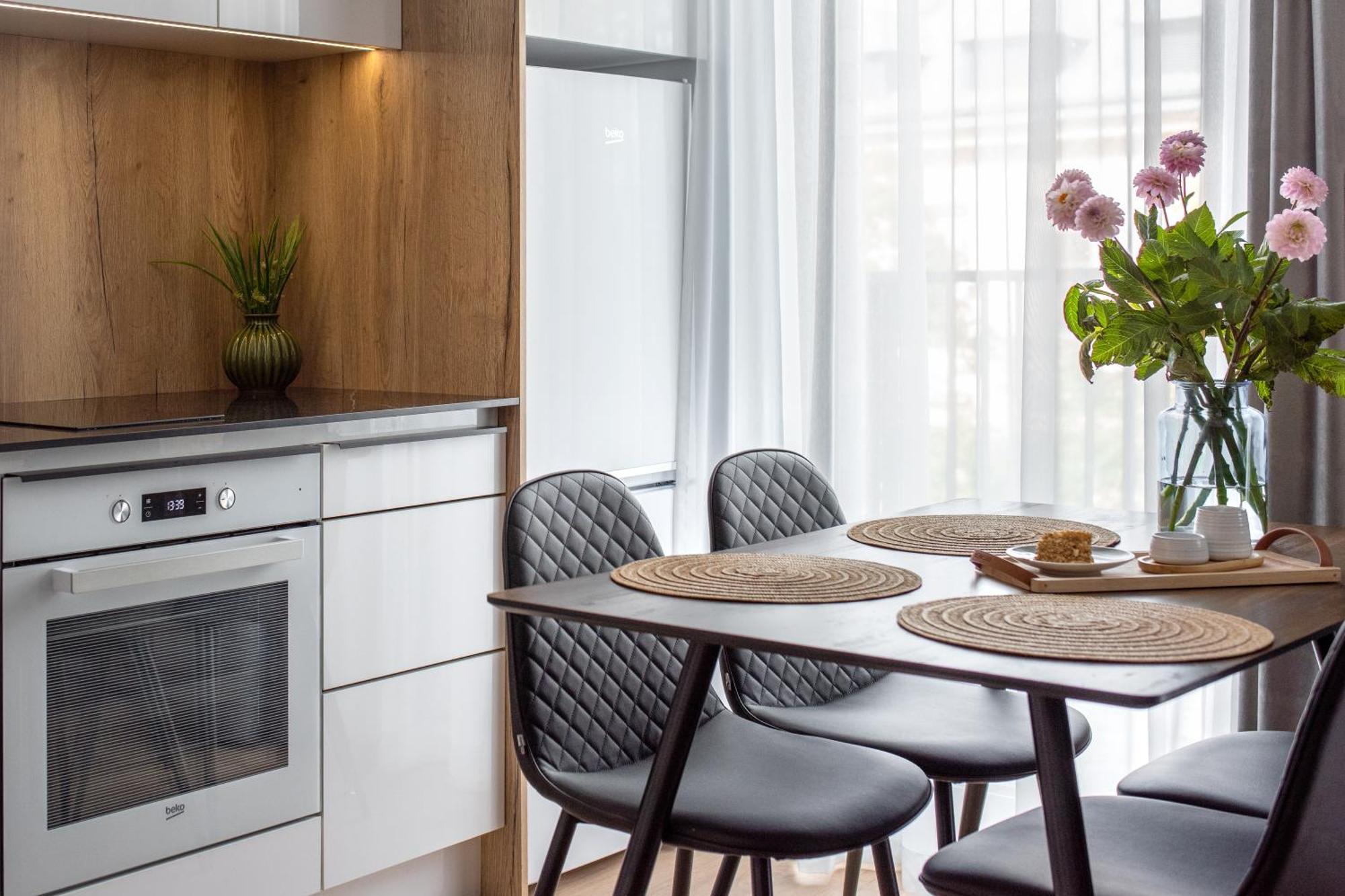 Inpoint Spacious Apartments Near Main Square & Kazimierz District Краків Номер фото