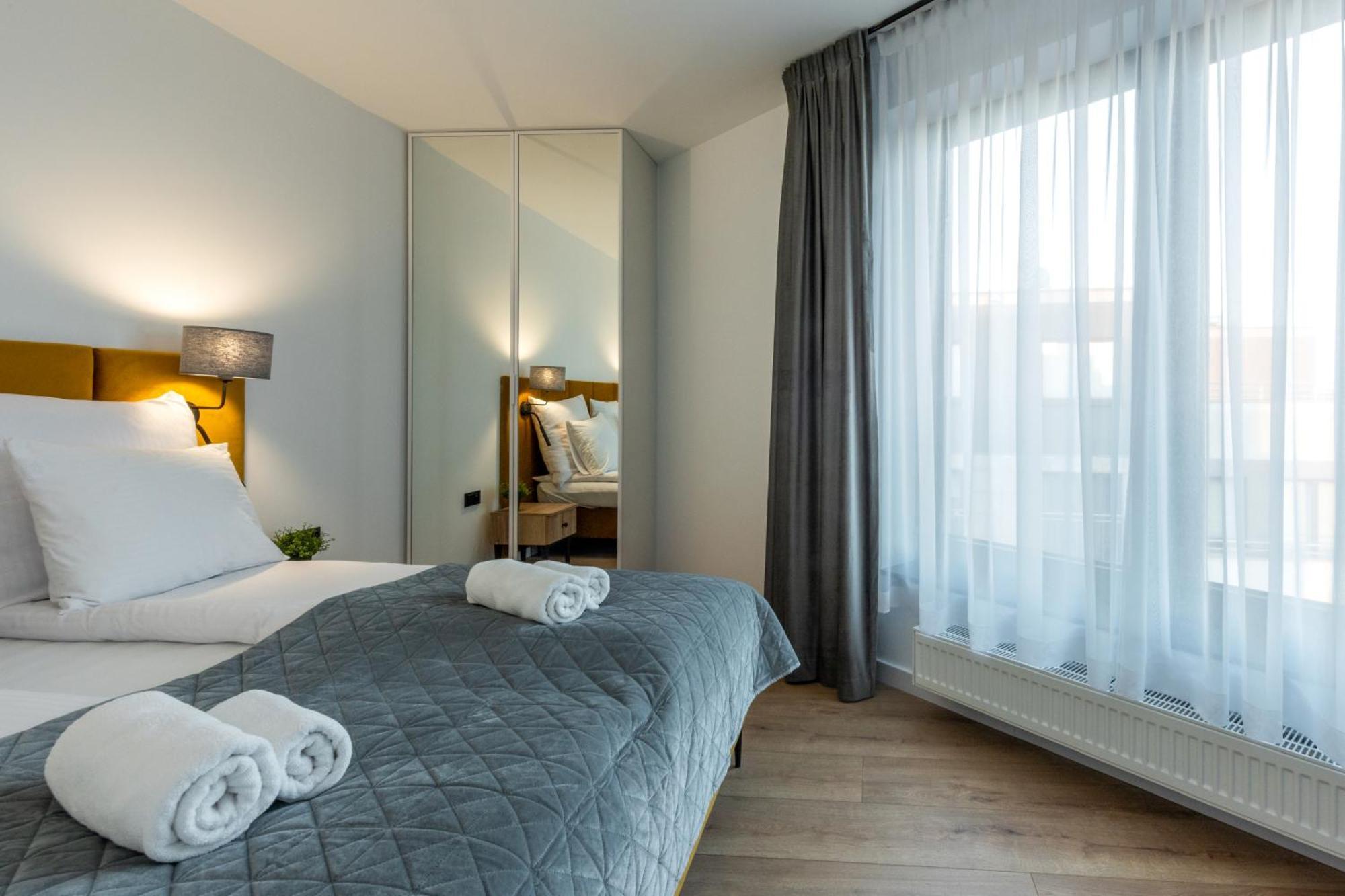 Inpoint Spacious Apartments Near Main Square & Kazimierz District Краків Номер фото